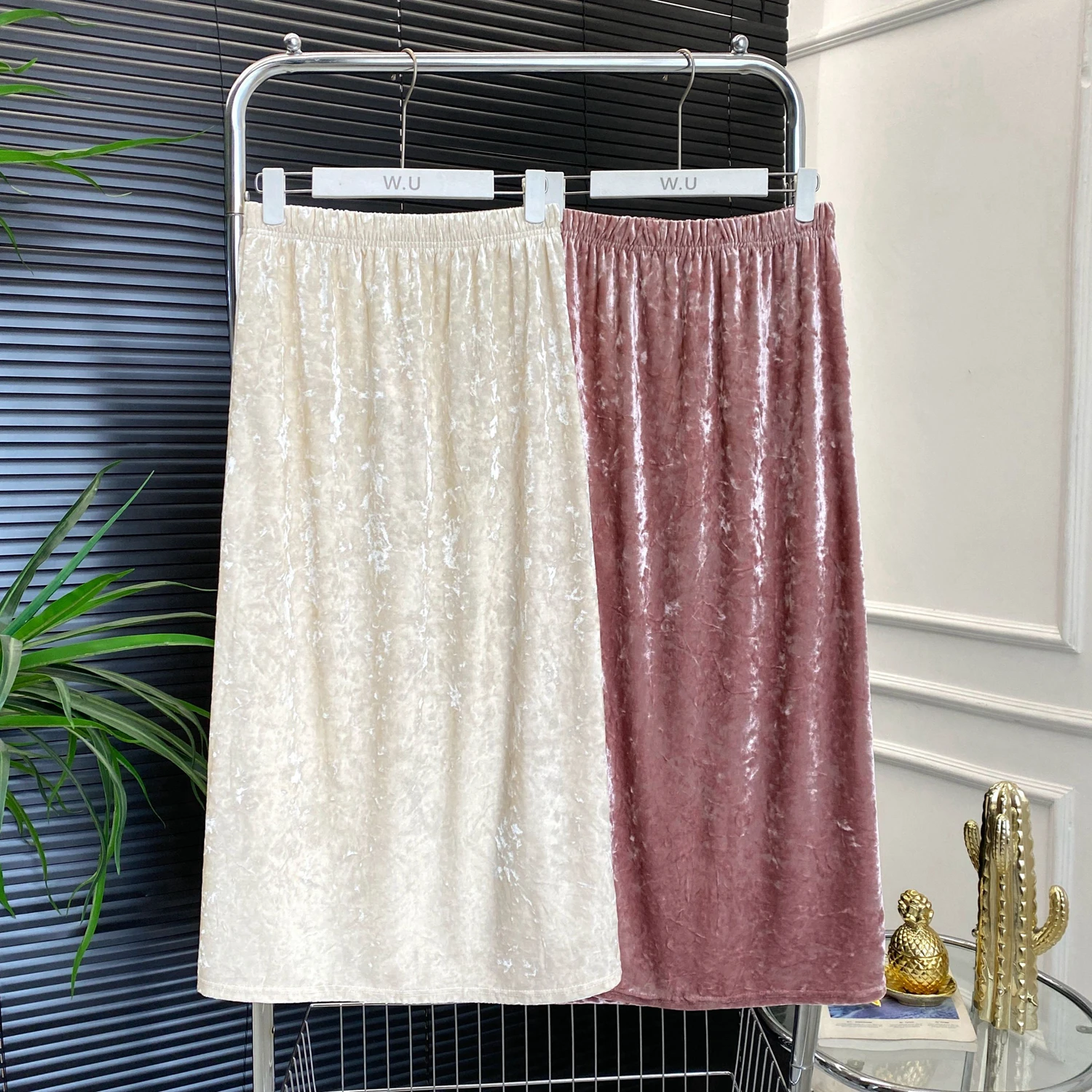 

Glossy Diamond Velvet Women's Midi Skirt Spring Autumn High Waist Slimming Straight Cut A-Line Skirt with Slit Commute Sle