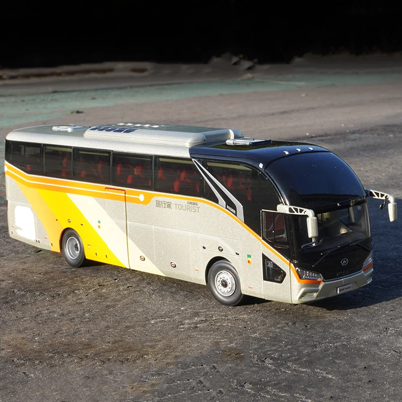 

1:42 Suzhou Jinlong Higer Bus Simulation Alloy Bus Model Diecast Toy Gift Souvenir Ornament Collectible Display