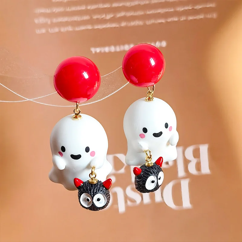 Neue Niedliche Halloween-Geister-Ohrringe aus Harz für Frauen Cartoon-Mode Geometrischer Roter Stern Ball-Ohrstecker Festtags-Party-Schmuck Geschenk – Detail 17