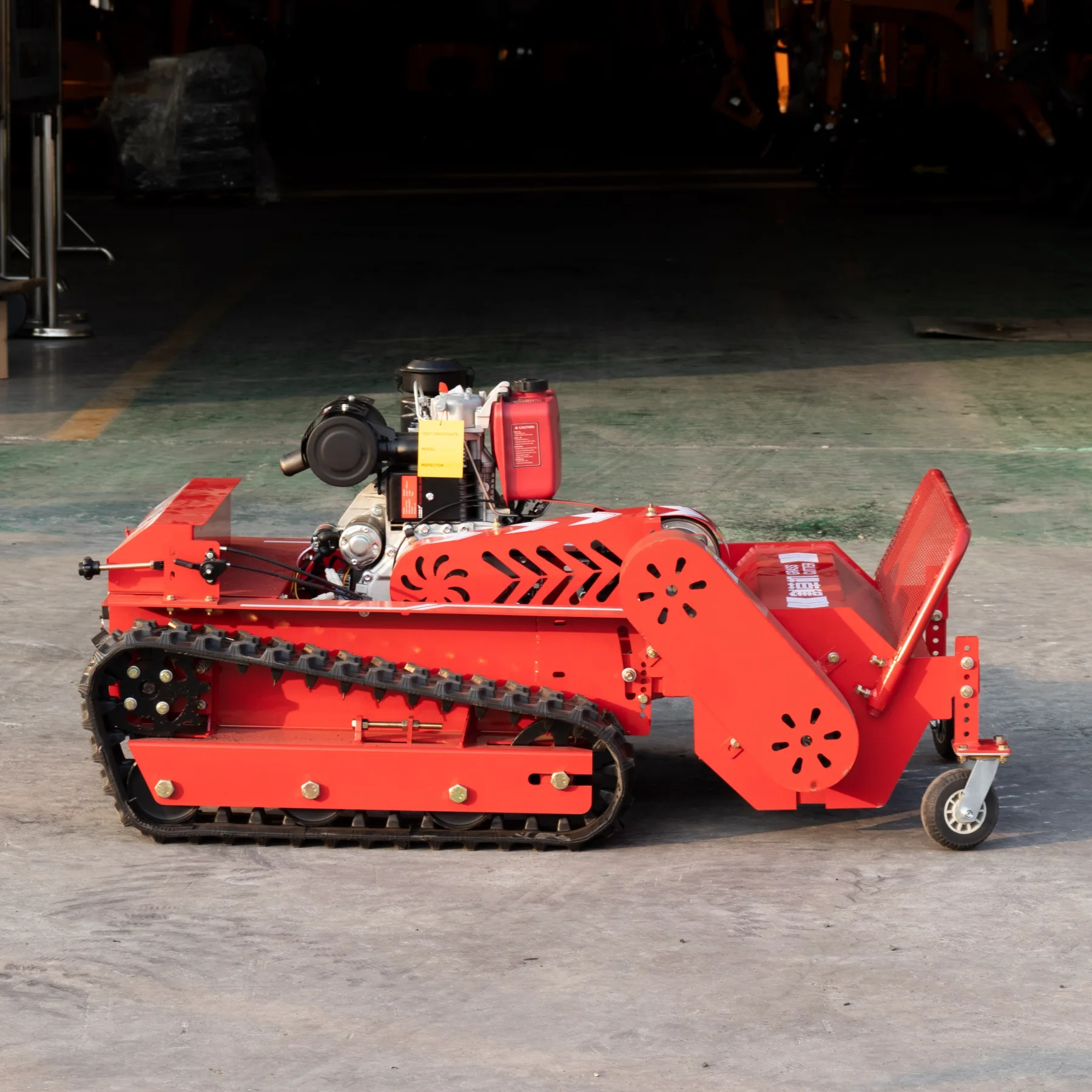 HT800  Small Robot Grass Cutter Cutting Width Remote Control Crawler 800 mm Cutting Width Using Brush Motor