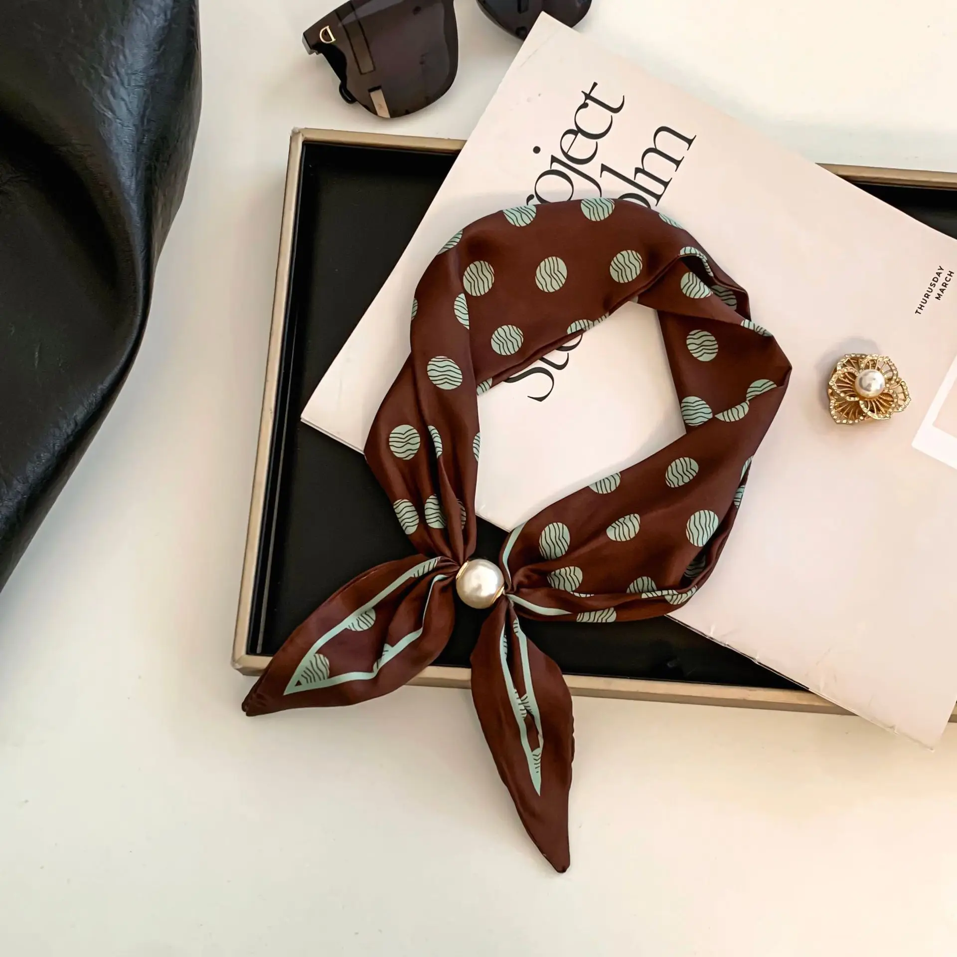 Variant: Brown polka dot