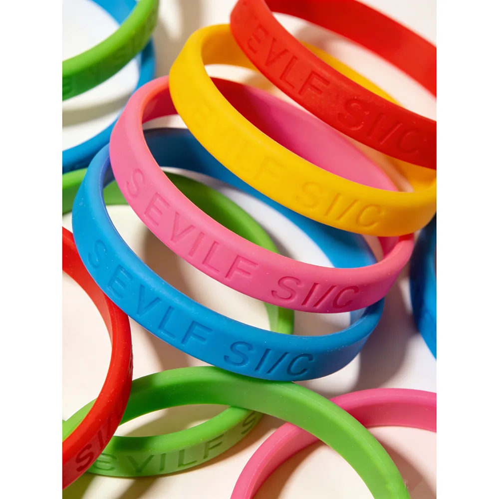 20PCS 8mm Width Tiny Band Engraved Debossed No Ink Fill In Bracelet Customizable LOGO ID SOS Custom Silicone Wristband for Event