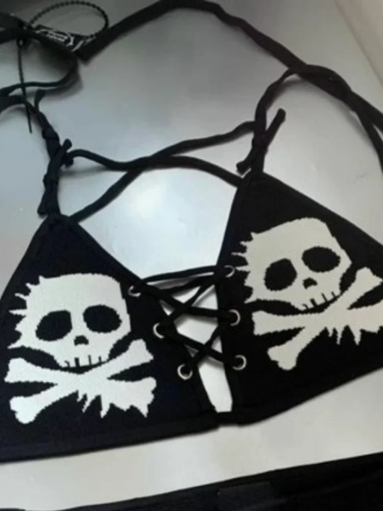 Japanische Subkultur Gothic Dark Punk Skull Print Bikini American Retro Spicy Girl Sexy Bikini Strap hängender Hals Badeanzug BH