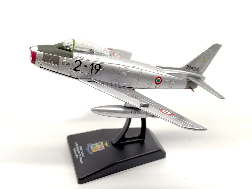 Italian 1/100 F86SABER Fighter Model 1957  Alloy finished product collection model