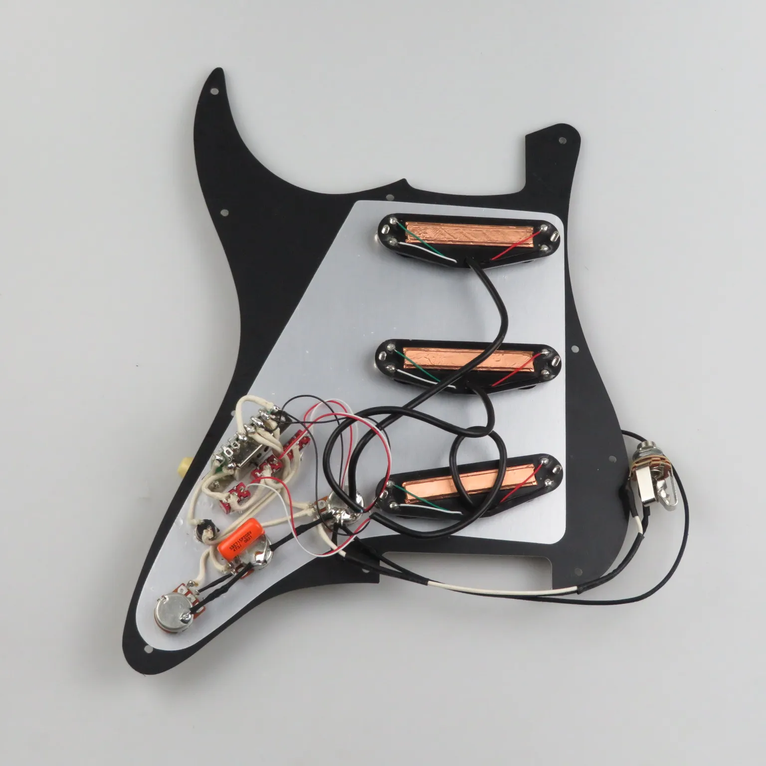 Loaded Pre-Wired Strat Pickguard Black Mirror Surface 3 Rail Single Pickups Full Wiring Assembly ST Electric Guitar