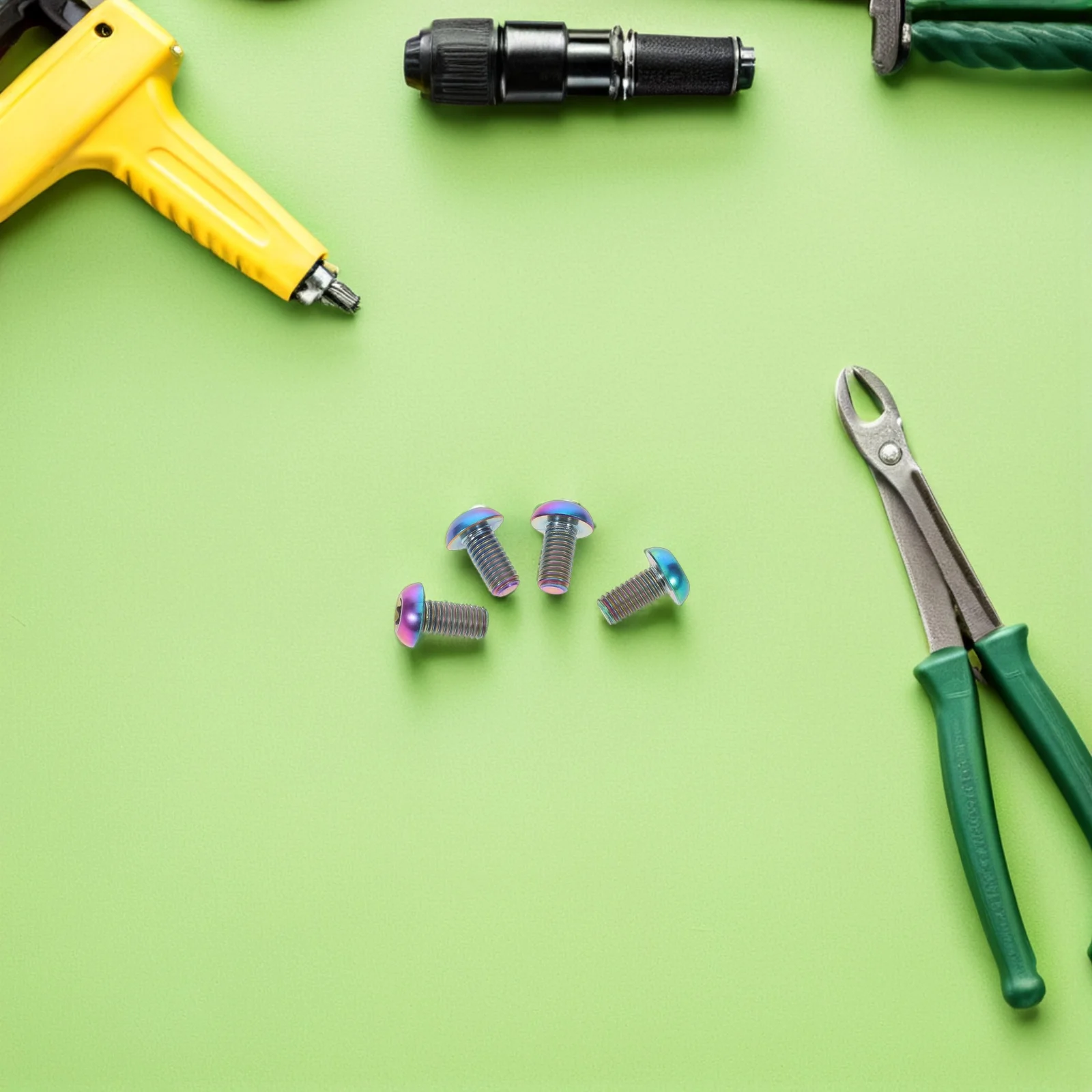 4Pcs Titanium Alloy Bike Bottle Cage Bolts M5x10 Hexagonal Screw Replacement Rustproof Mounting for Bicycle Water Bottle Cage