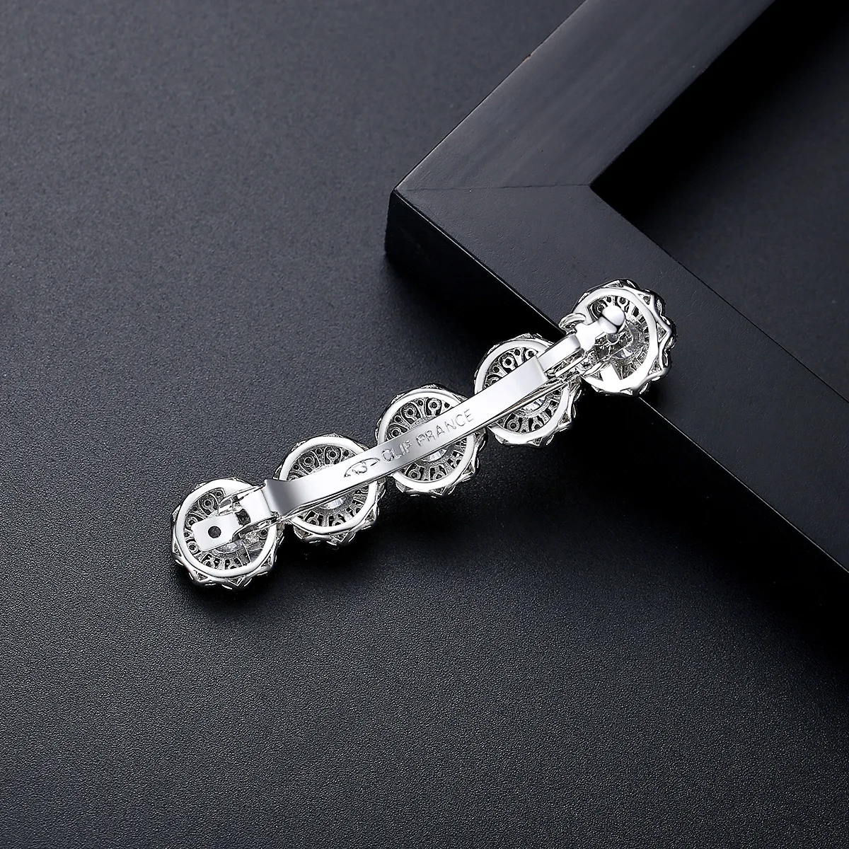 FXLRY New Arrival Elegant Micro-Inlaid Zircon Flower Hair Clips For Women Top Quality Bridal Wedding Jewelry