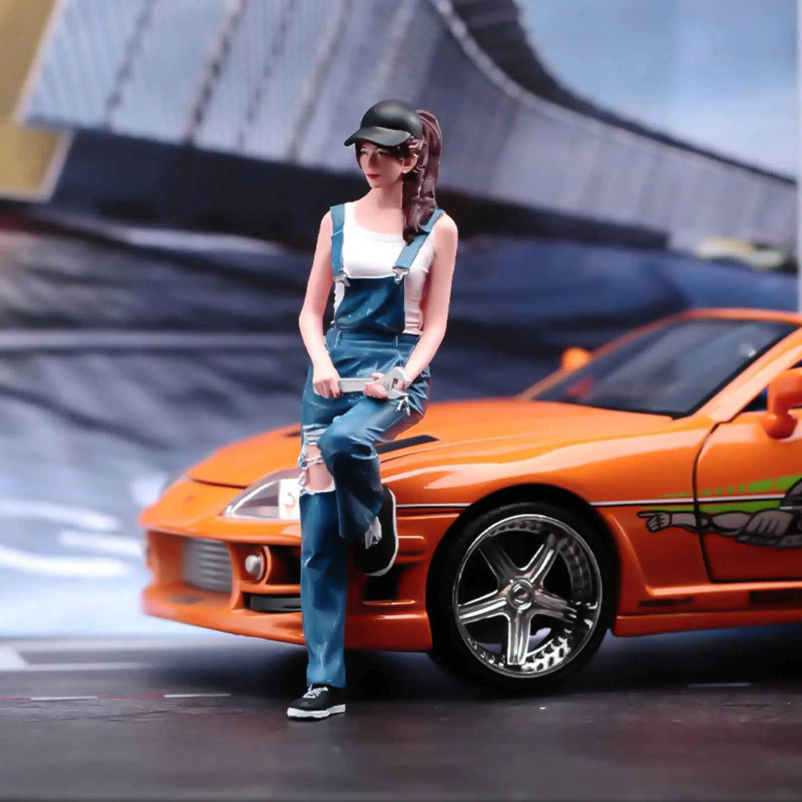

1/18 Female Auto Mechanic Model Miniature Girl in Overalls 3D Character Models for DIY Scene