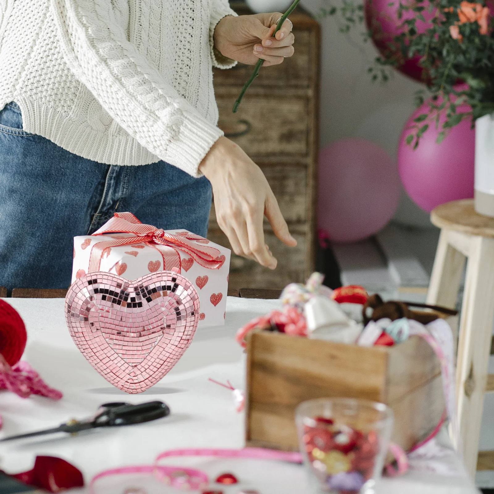 

Disco Heart Decoration Glass Reflective Hanging Ball For Wedding Valentine Party Home Decor Aesthetic Mirror Ornament