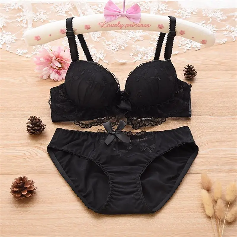 Sexy Lingerie Set Lace Flower Comfortable Soft Underwire Push Up Bra and Panties AB CupTwo-piece Fashion Intimates Korean Style