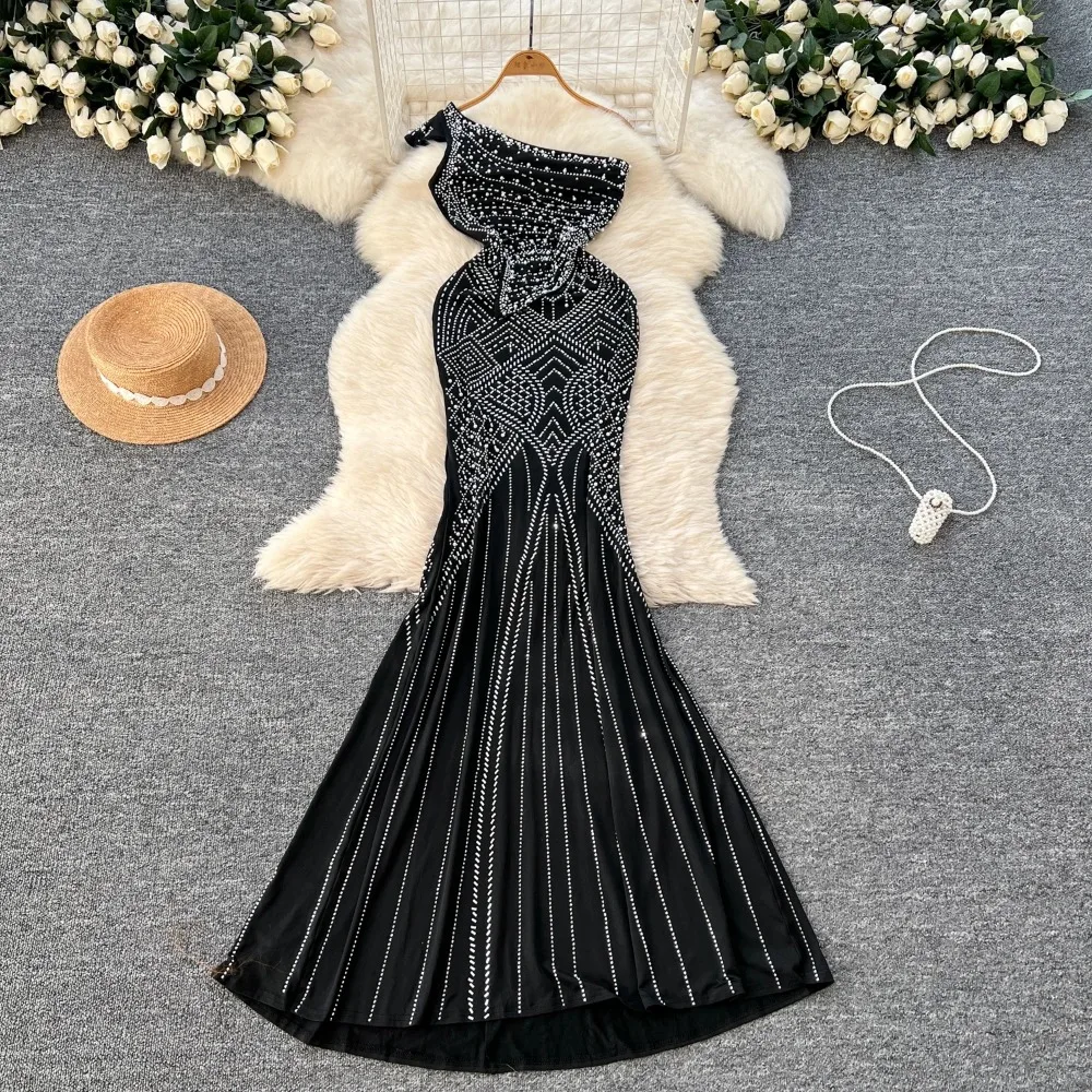 Elegant Diagonal Shoulder Vintage Embroidered Beads Rhinestone Fashion Slim Long Dresses French Evening High Street Clothing