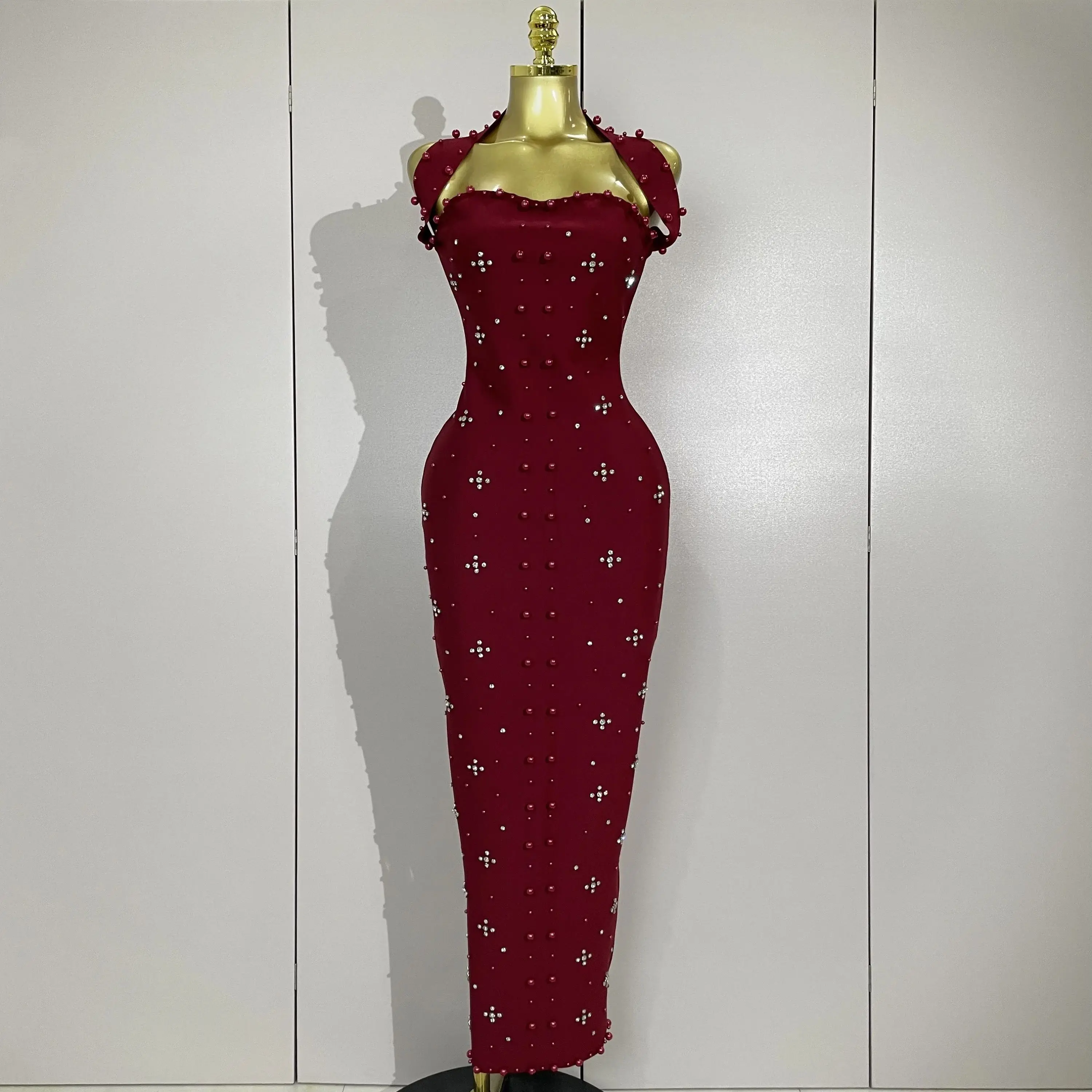 2025 Vrouwen Sparkly Strass Parel Mouwloze Bodycon Bandage Lange Jurk Avond Club Party Elegante Luxe Verjaardag Jurken