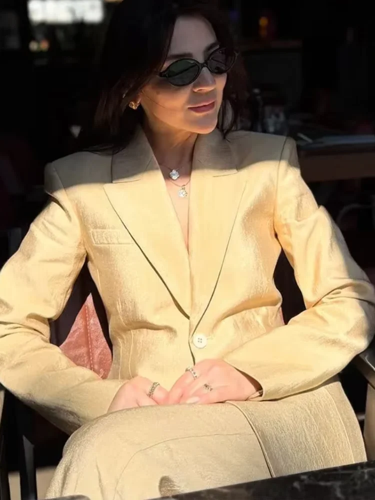 

Long Sleeve Slim Waist Cinched Suit Jacket Women's Fashionable Casual Solid Color Single Button Suit Jacket Commute Lady Outfits