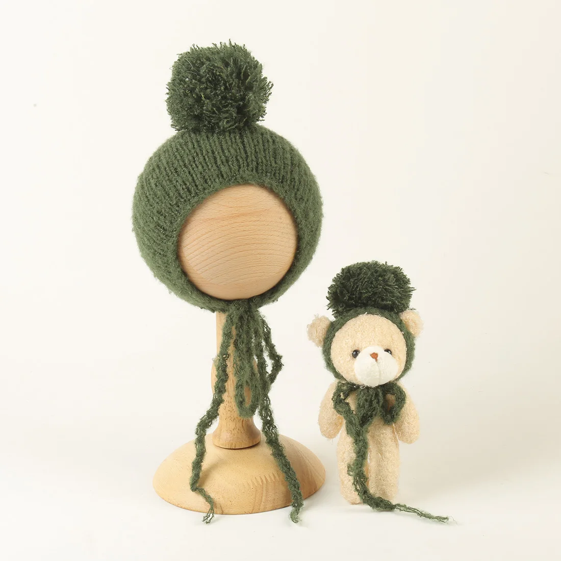 Vintage Knitted Baby Pompon Bonnet And Bear Toy Set Newborn Photography Props Infant Crochet Iion Toy And Hat Photo Accessories