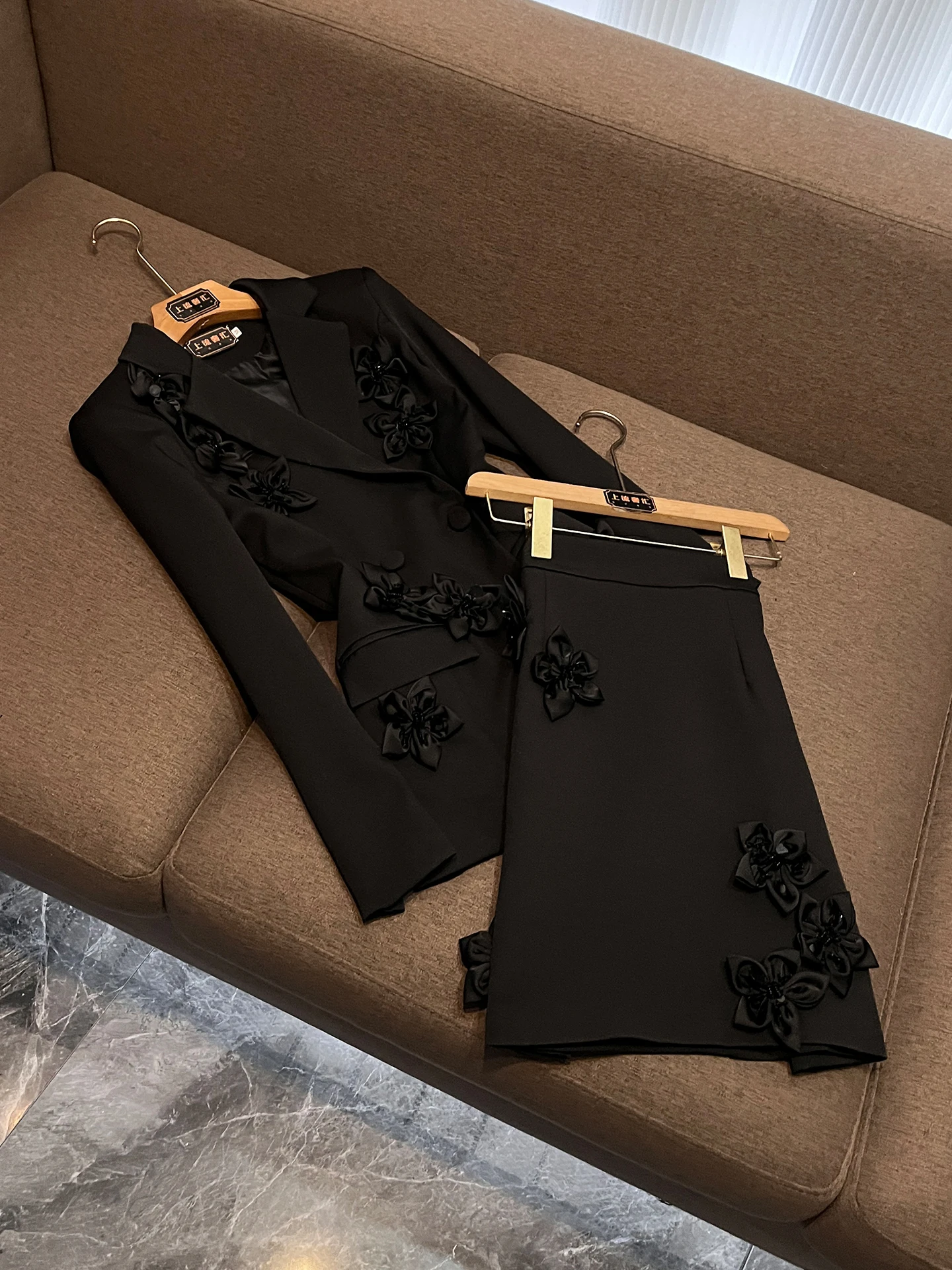 

White 3D Flower Sculpture Short Half Skirt Two-Piece Set Summer New Women's Suit Z876 Polyester Material No Brand Registered
