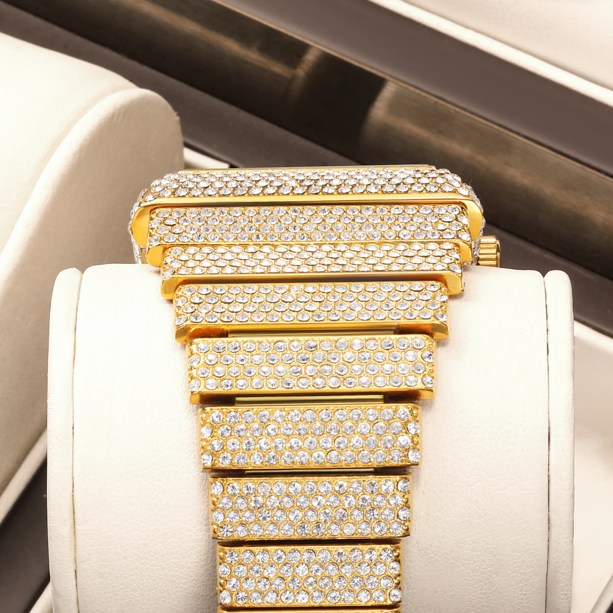 YaLaLuSi Brand Sparkling Couple's Quartz Watch Stylish Golden Star Rhinestone Watch Gift Box Gift for Couple