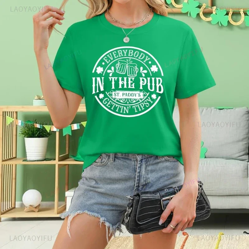 سانت باتريك يوم قميص محظوظ الأيرلندية شامروك تي شيرت القلب محظوظ المرأة تي شيرت الأخضر الجرافيك تيز مضحك أقوال بلايز ملابس علوية من القطن