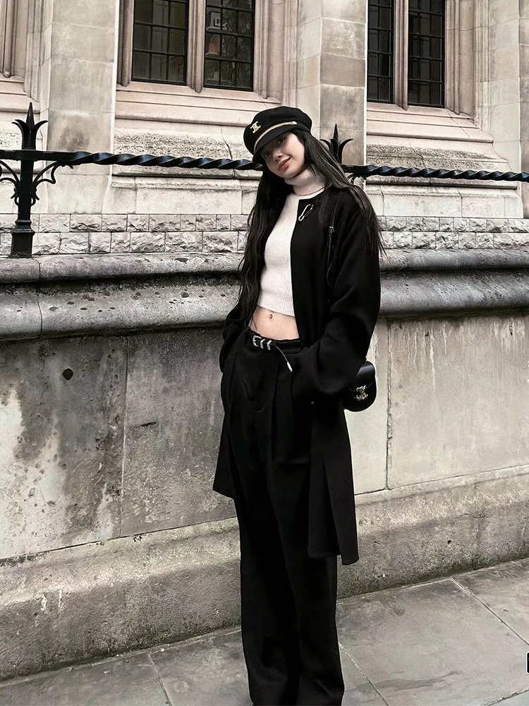 ユニセックス-ソフト本革ベルト-クリーンフィット-ourlegacy-スタイル-ジーンズベルト-少量生産-デザインセンス-おしゃれなアクセサリー-全ての方に