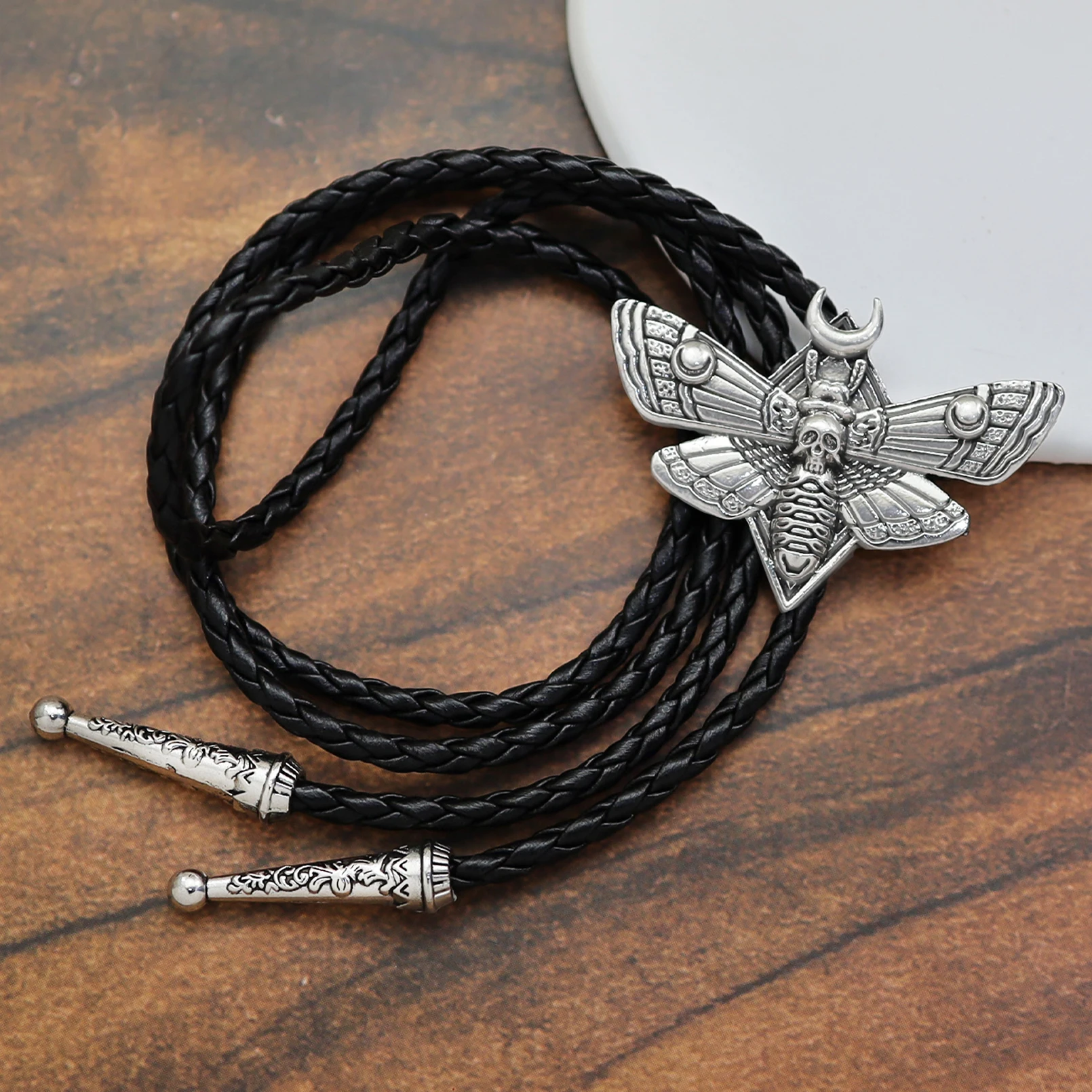 Bolo-Krawatte für Männer, Totenkopf-Kopf, Motte, Bolo-Krawatte, Krawatte, Insekt, Mond, Motte, Anhänger, Leder-Halskette, Western-Cowboy-Accessoires, Frau – Detail 5