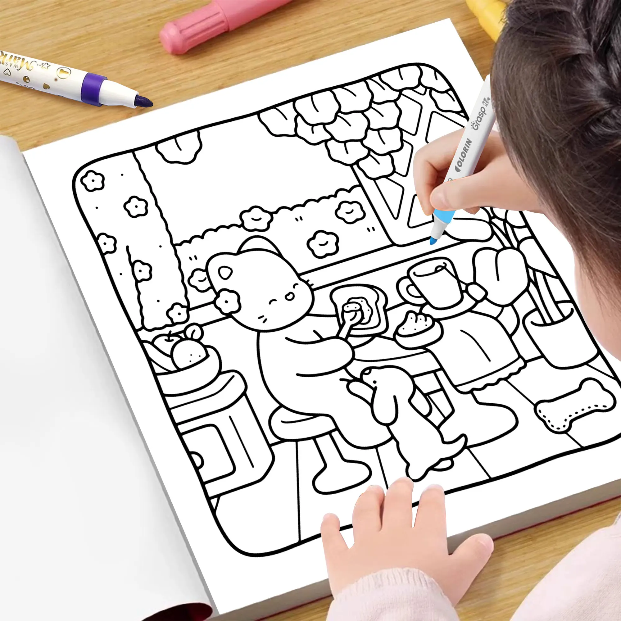 Cute Creatures Coloring Book: Explore illustrations of small animals' daily lives and inspire creative doodling.