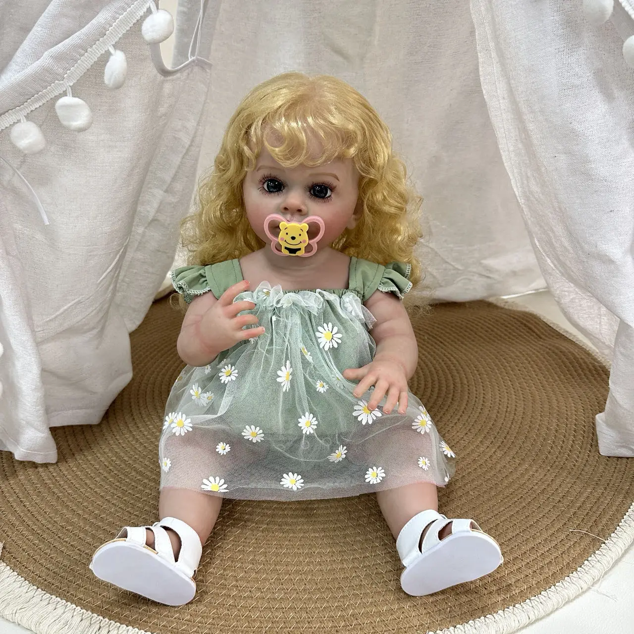 

Cokela 55CM Reborn Baby Doll Girl Hand-Detailed Painting with Visible Veins Lifelike 3D Skin Tone Merry Christmas Gift