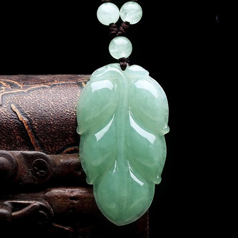 A Product Ice Glutinous Seed Light Green Leaf Pendant for Men and Women