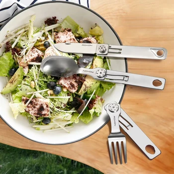3-in-1 Camping Cutlery 4