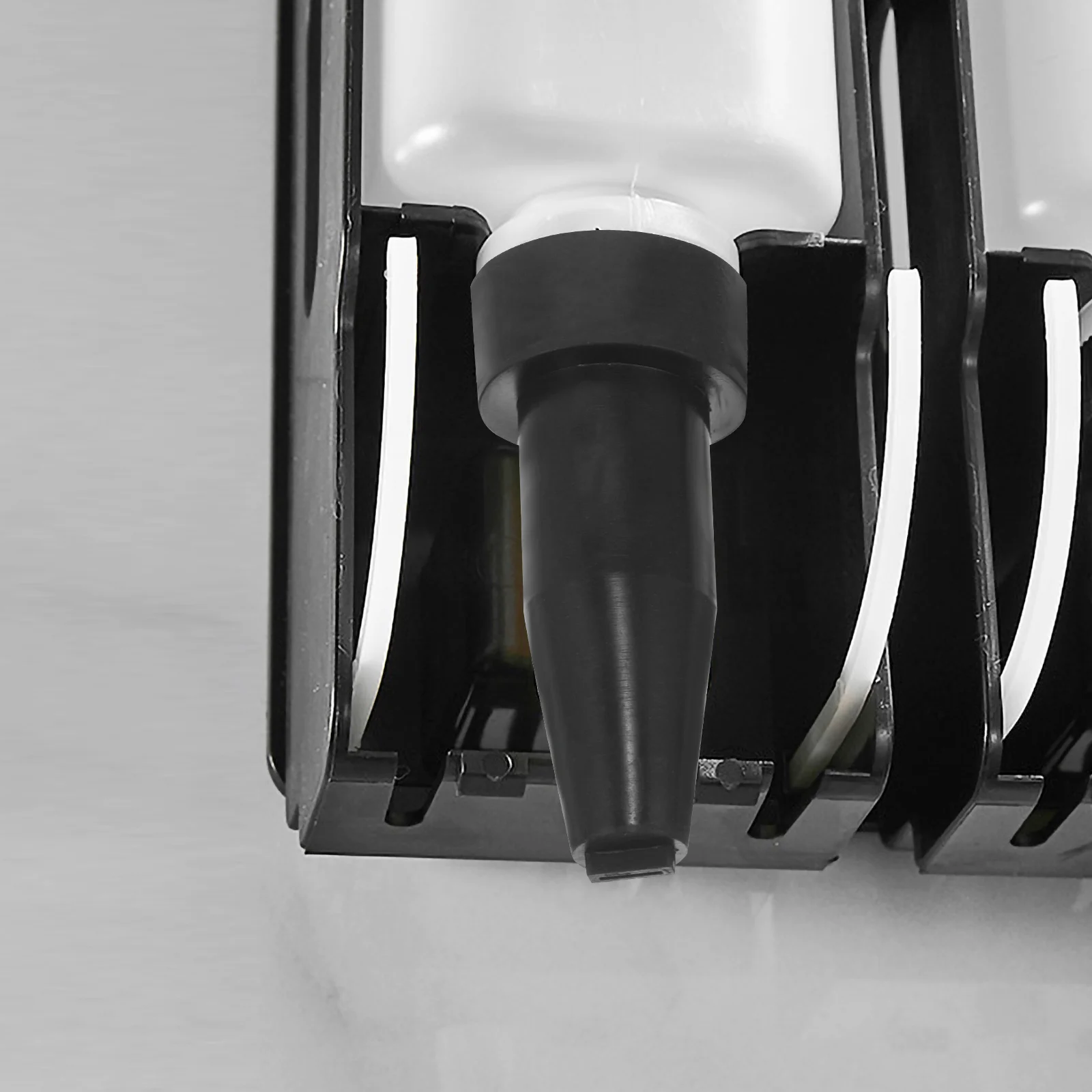 

Soap Dispenser Inner Bottle Head Plastic Replacement Part for Hotel Kitchen Restaurant Bathroom Soap Dispenser Accessory