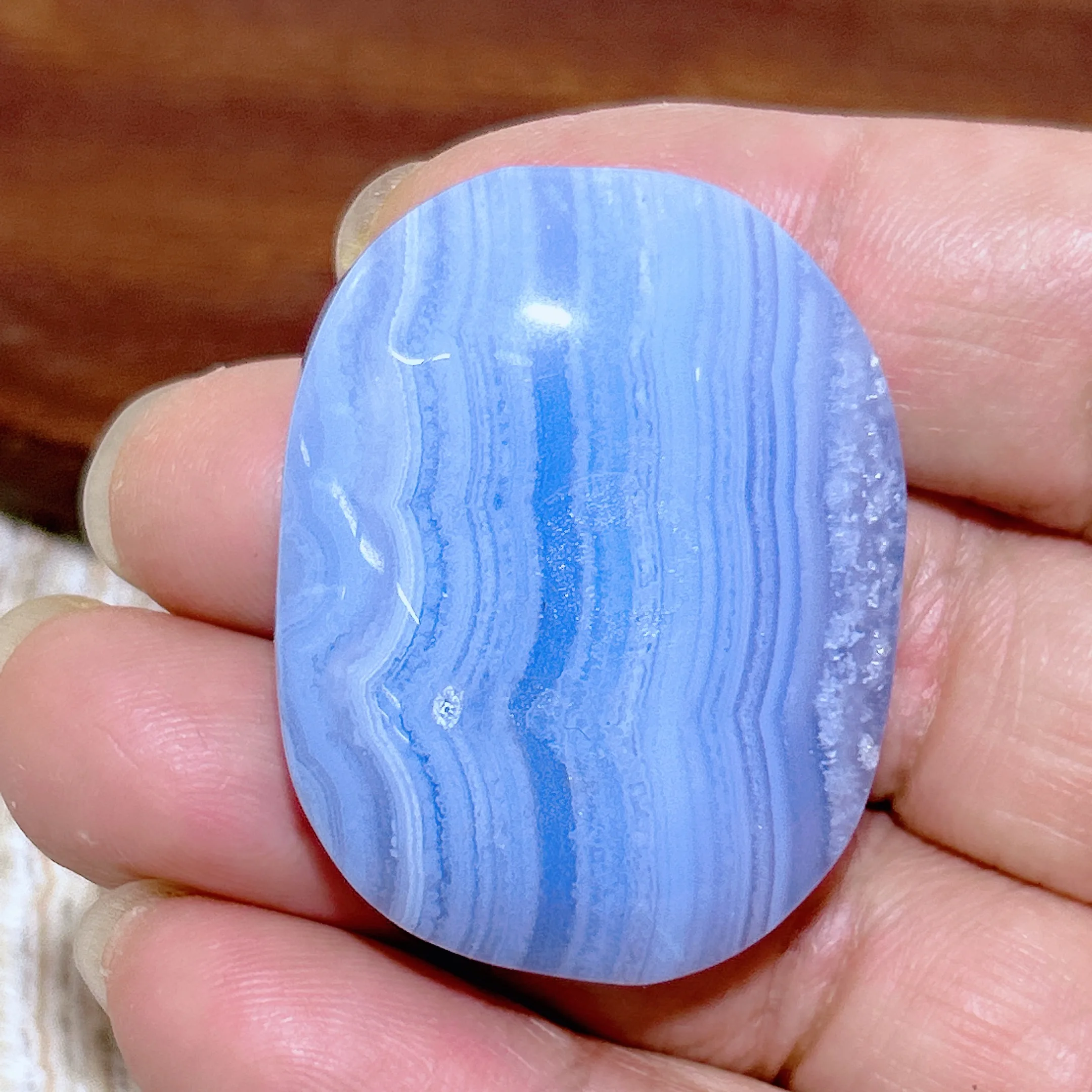 

Healing Natural Crystal Blue Lace Agate Palm High Quality Gemstones Ore Reiki Mineral Rare Precious Stone Home Decoraion Gift