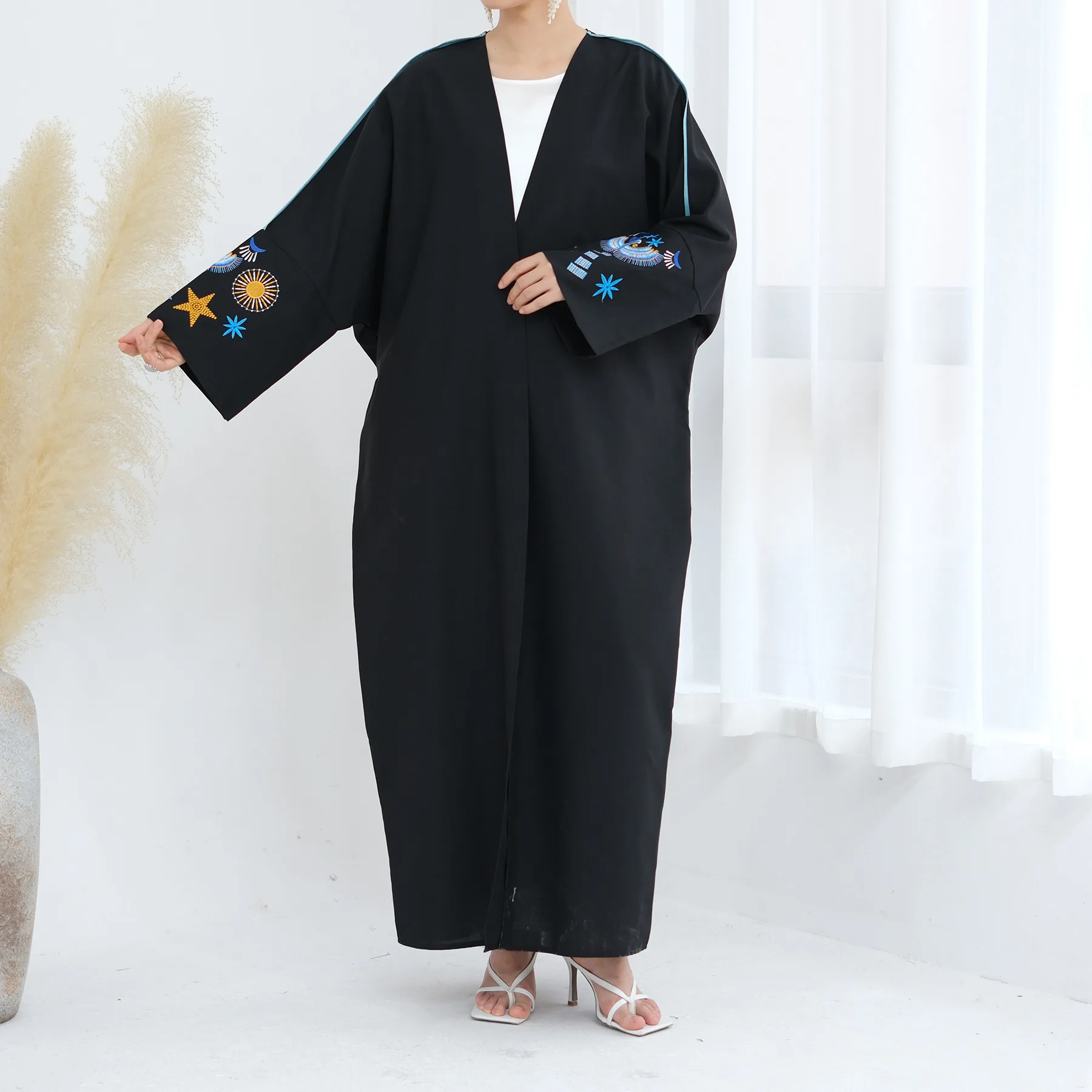 فساتين بنمط جديد للنساء عباية إسلامية بأكمام مطرزة + طقم حجاب ملابس إسلامية تقليدية فاخرة بدلة وشاح عباية مفتوحة