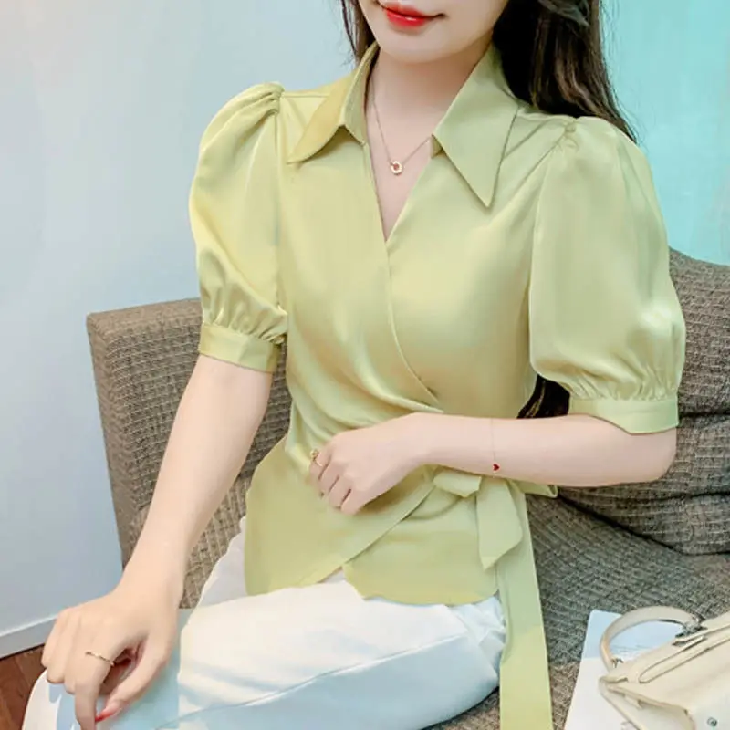 New Summer Chic V-neck Puff Sleeve Chiffon Shirt for Women with Lace-up Waist-retracting Irregular Shirt Top