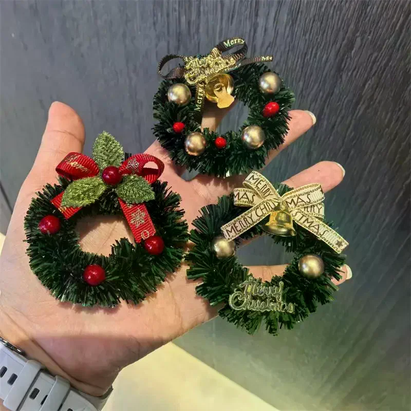 1Pcs Christmas Fridge Magnet Magnetic Wreath Christmas Decoration Santa Claus House Fridge Magnets Kitchen Diy Decoration Gift