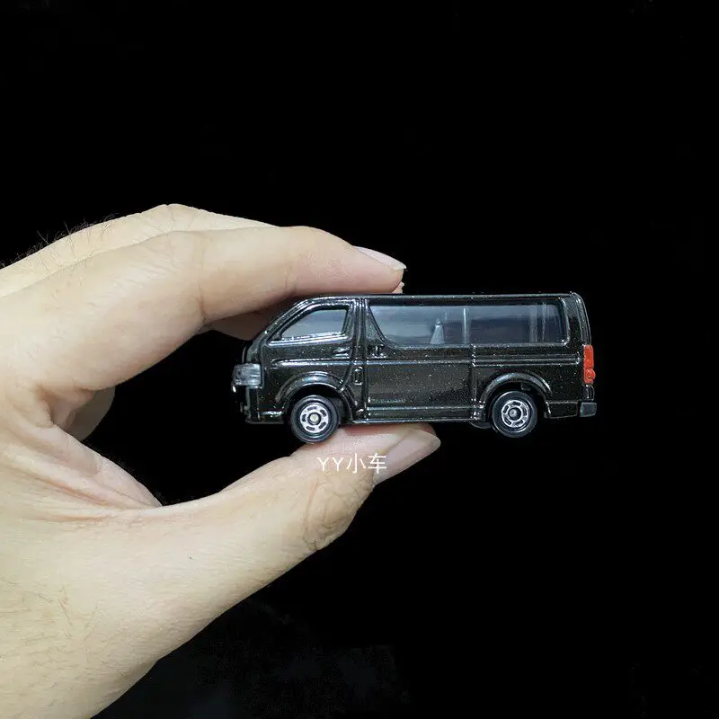 Original Takara Tomy Tomica No.113 Toyota HiAce 1/64 Diecast Alloy