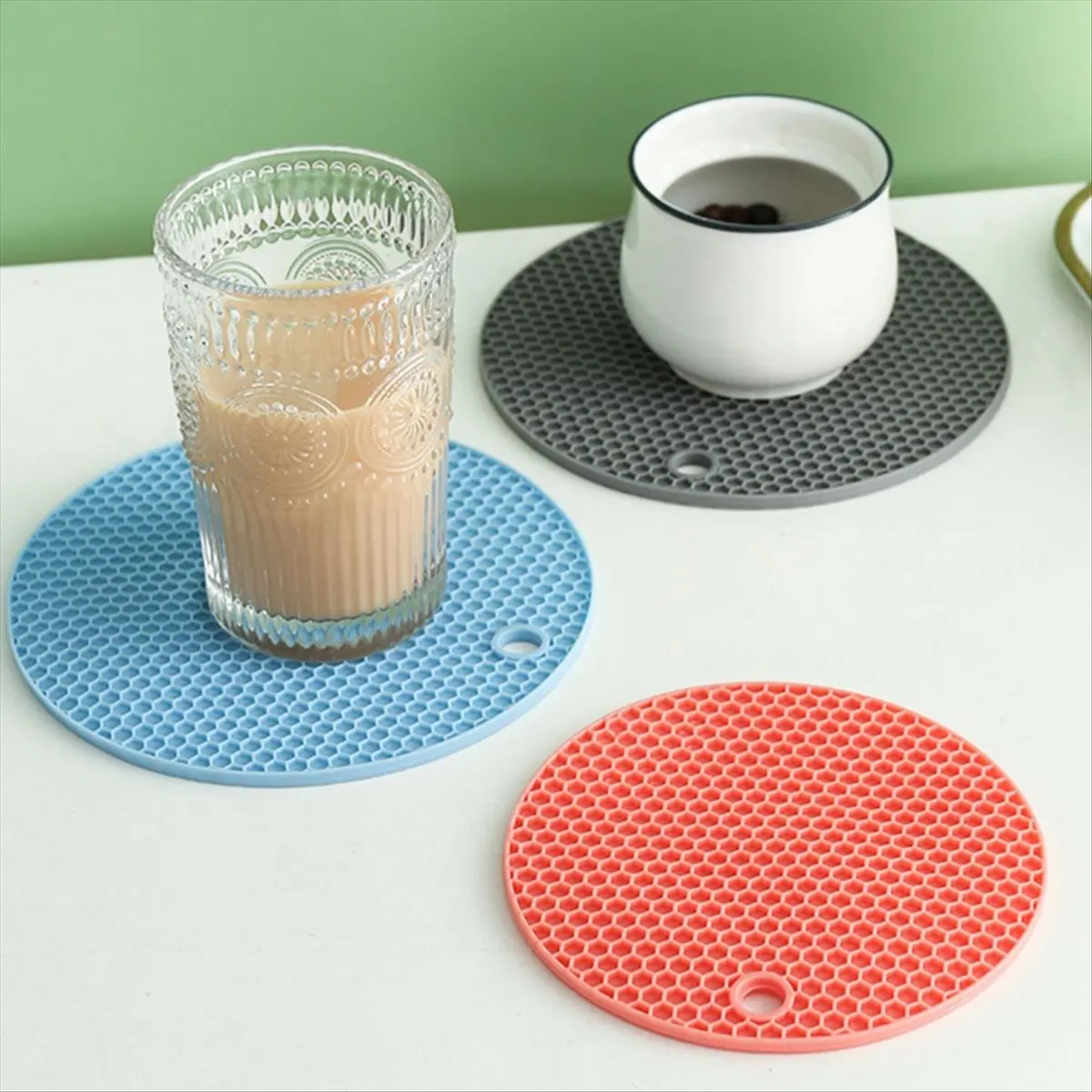 2026 Trend Round Heat- SiliconeMat Coffee Cup Mat Heat-Insulating Non-Slip Pot Mat Thickened Table Mat KitchenAccessorie B