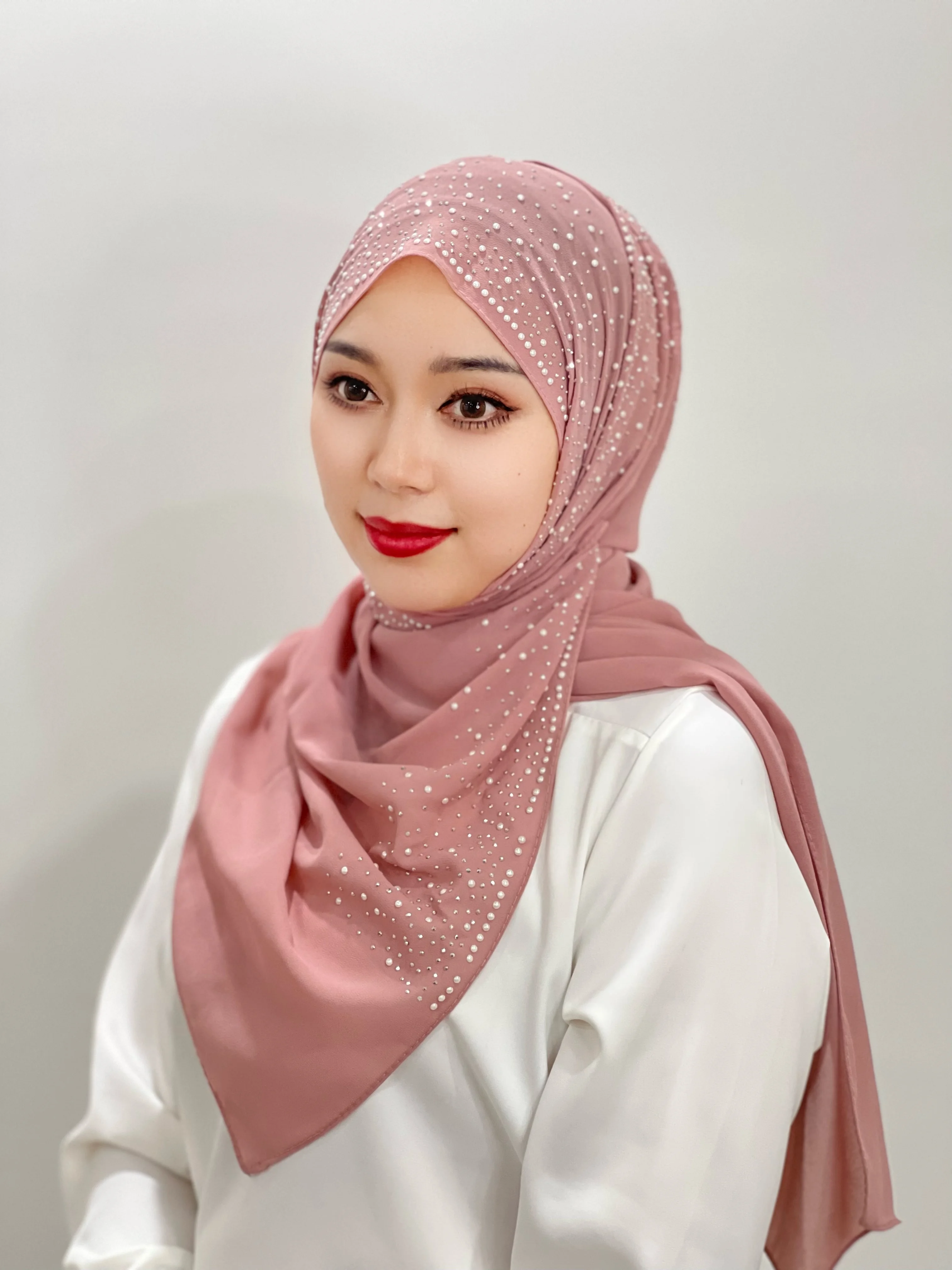 Beautiful Woman Solid Colored Turban with Drill Abaya Hijabs For Woman Jersey Scarf Muslim Square Scarf Instant Hair Shawl