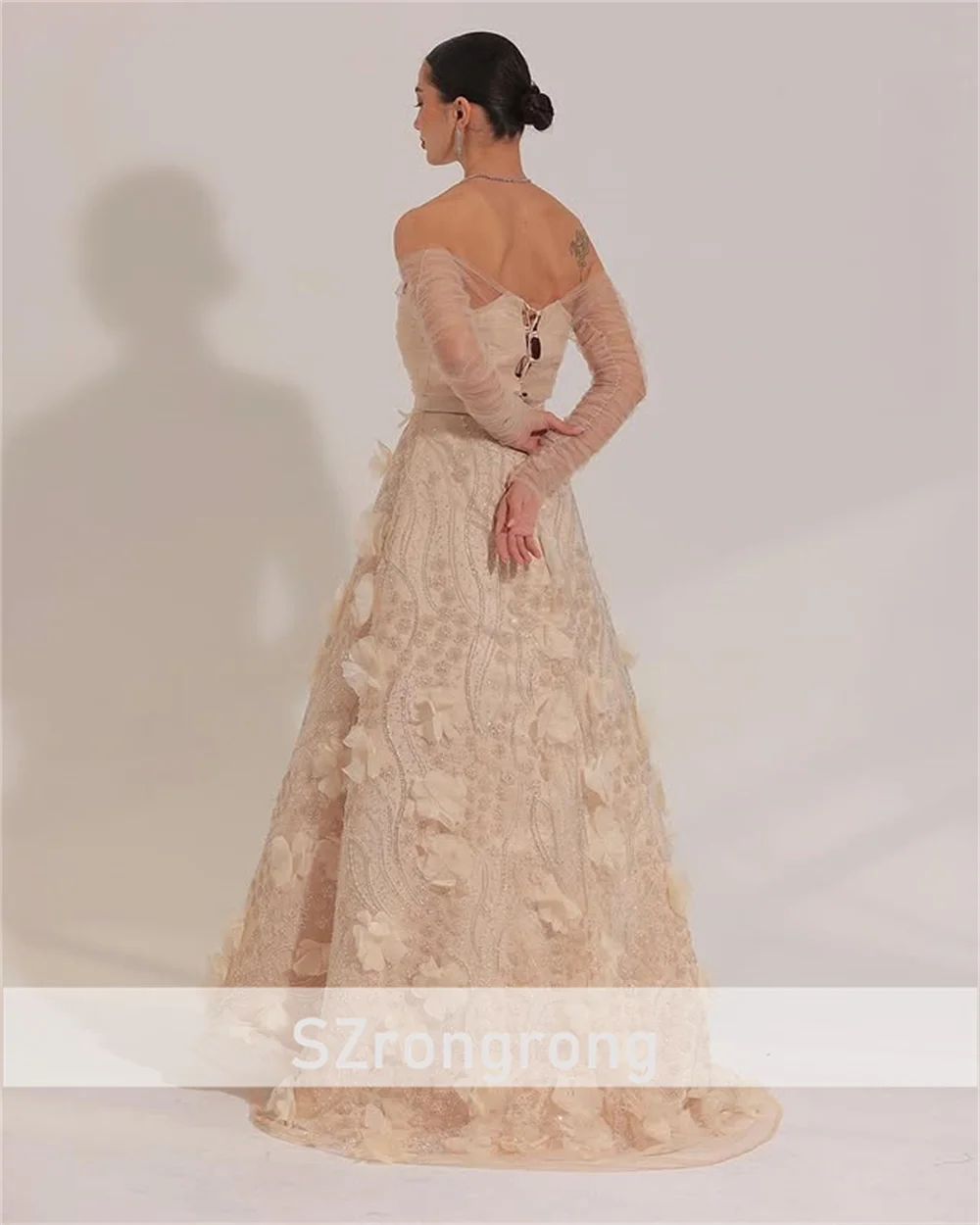 Anmutiges Brautjungfern-Partykleid mit U-Boot-Kragen, Tüll, Blumen-Pailletten, Spitze, A-Linie, bodenlang, Abendkleid mit Schnürung am Rücken, individuell gestaltet