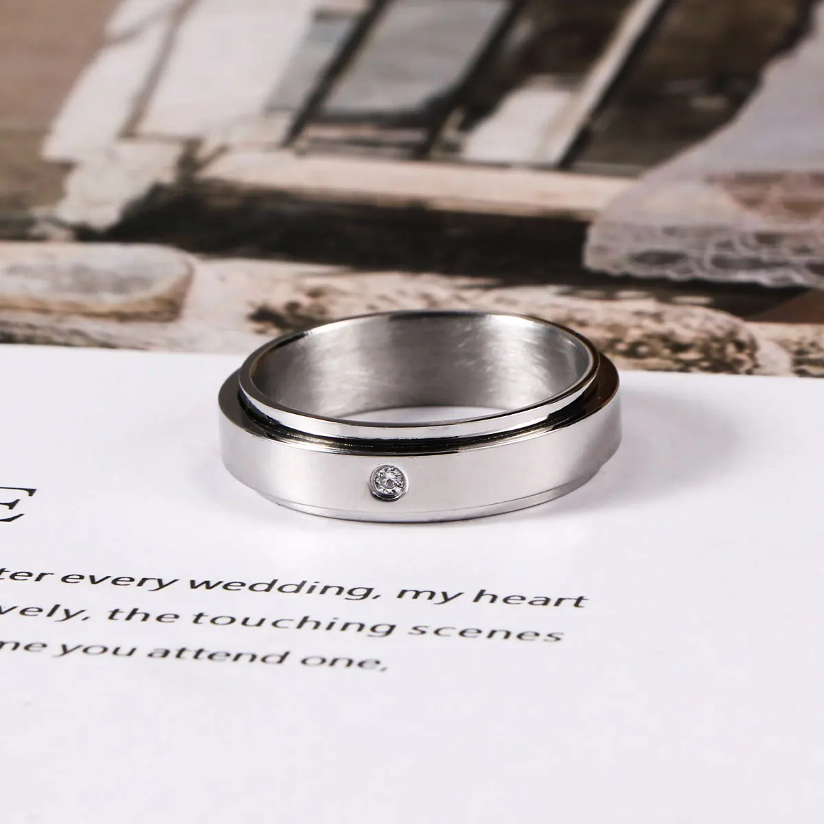 1Pcs Cross-Border European and American Minimalist Couple's Rotating Ring, Minimalist Niche Diamond Ins Style Stainless Steel Men's Ring