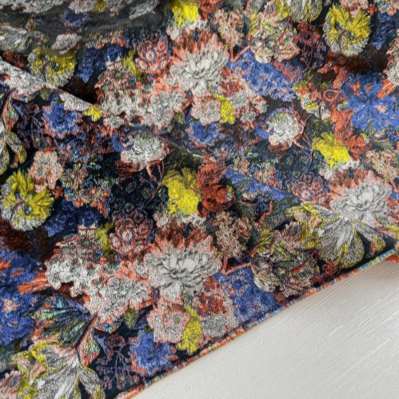 

Vintage Color Relief Jacquard Fabric for Creative Artistic Half Skirt Clothing Designer Fabrics By The Meter Cloth Diy Sewing