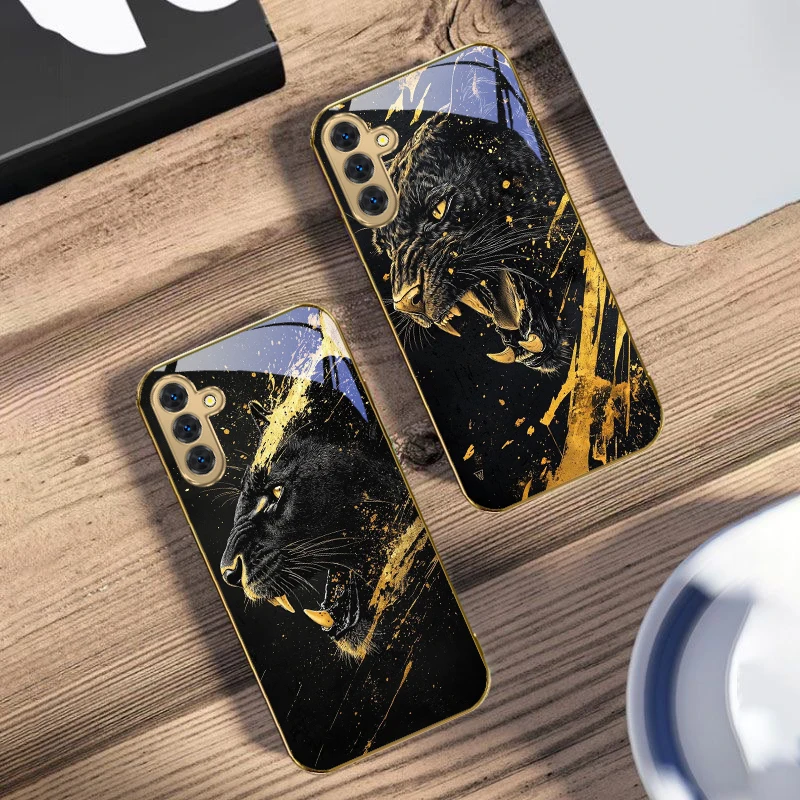 The calm black panther For Samsung Galaxy S20 FE S21 S22 S23 Plus S24 Ultra 25Ultra S21+ S9+ S22Plus Golden glass phone case
