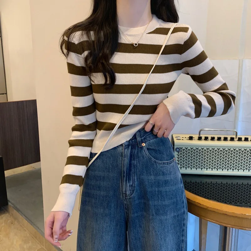 Women's Striped Ribbed Knit Long-Sleeve Top, Round Neck Slim-Fit Casual Sweater, Form-Fitting Everyday Knitwear