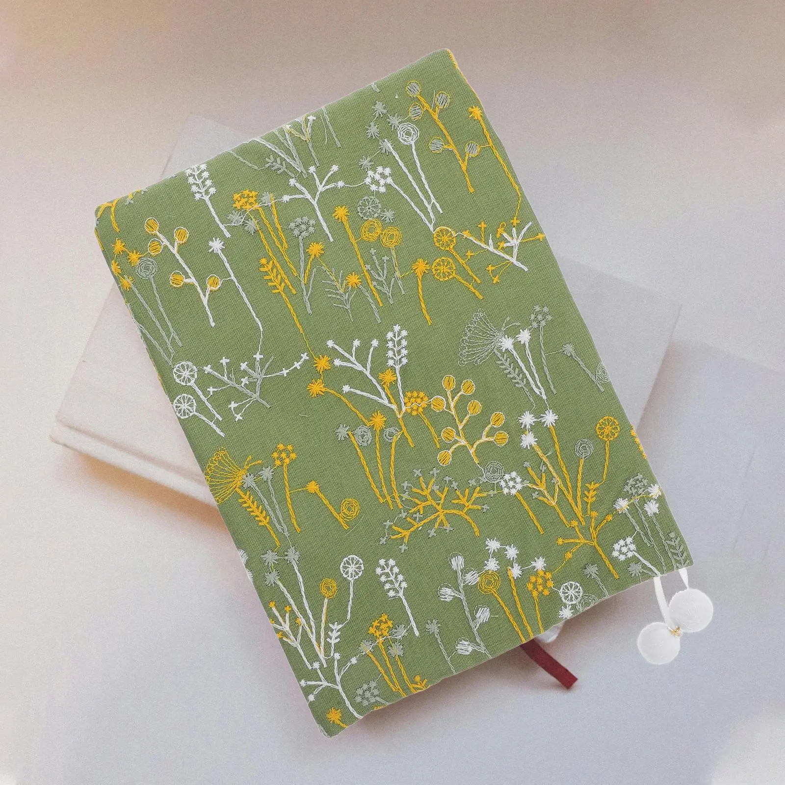 1Pcs Washable Book Cover Protector Cloth Hardcover Foldable Notebooks Decorative Protectors AntiWear Fabric For