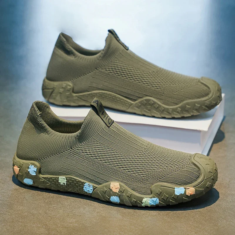 Hot Sale Summer Casual Sneakers Men Slip-on Shoes Comfortable Breathable Knit Sneakers Man Trainers Outdoor Men's Sports Shoes
