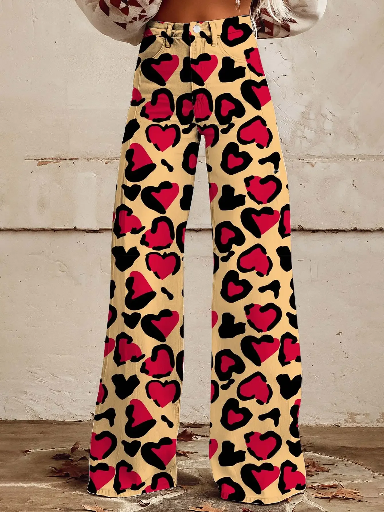 

Fashionable and casual leopard print loose flared imitation jeans, comfortable and slimming women's pants for all seasons