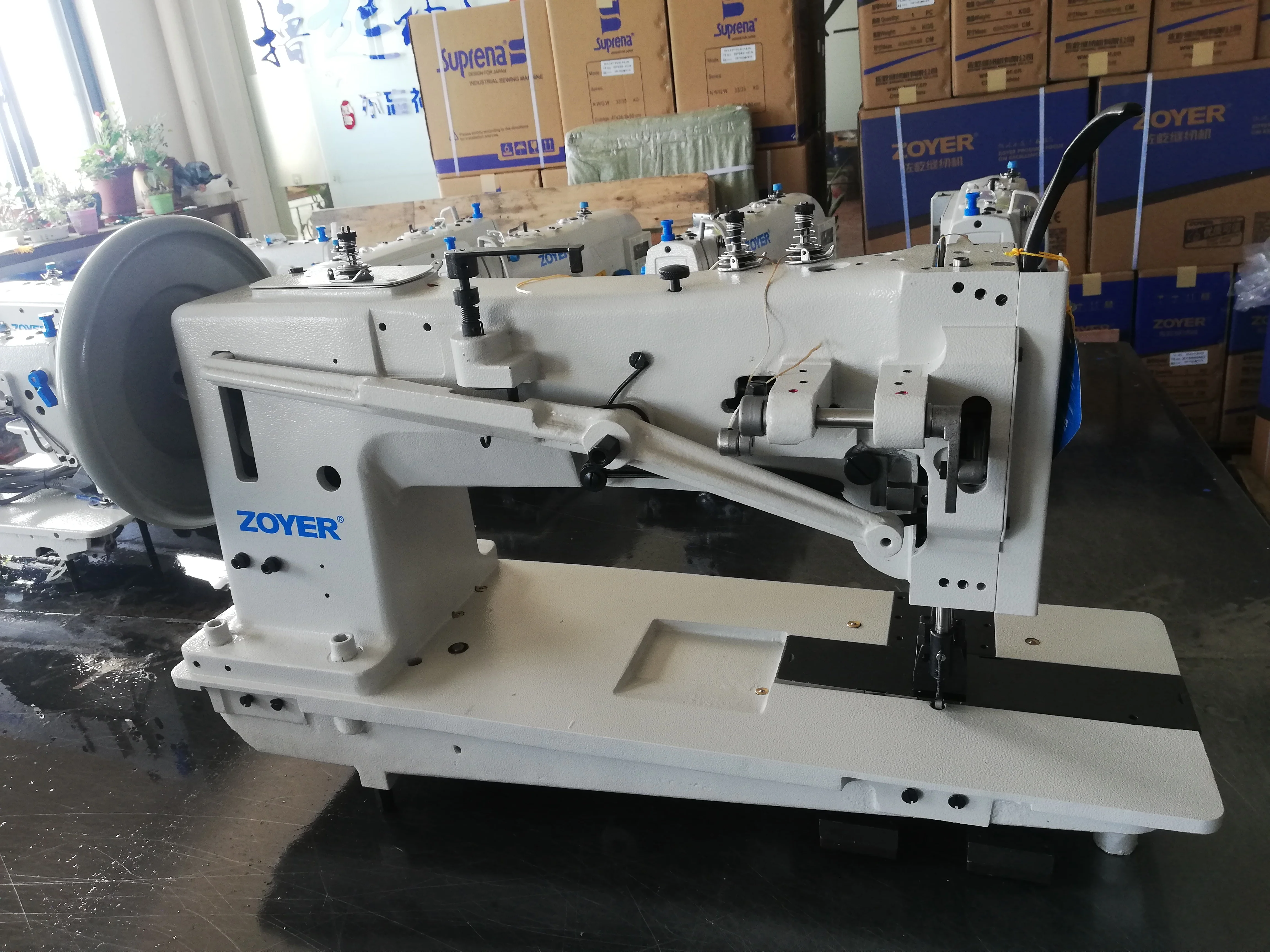 ZY-SF228-L15 Zoyer Long Arm Sewing Machine Single/double Needle Compound Feed Sewing Machine For Leather Sofa