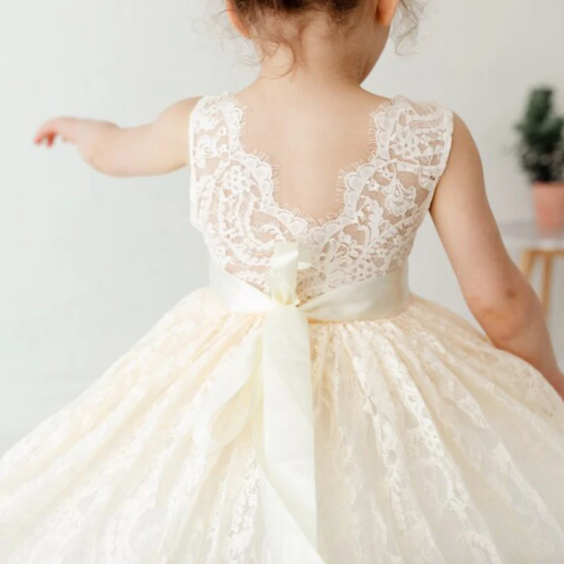 Elegant Flower Girls Dresses for Weddings Long Train White Lace Dress Bridesmaid Kids Birthday Party Communion Children Vestido