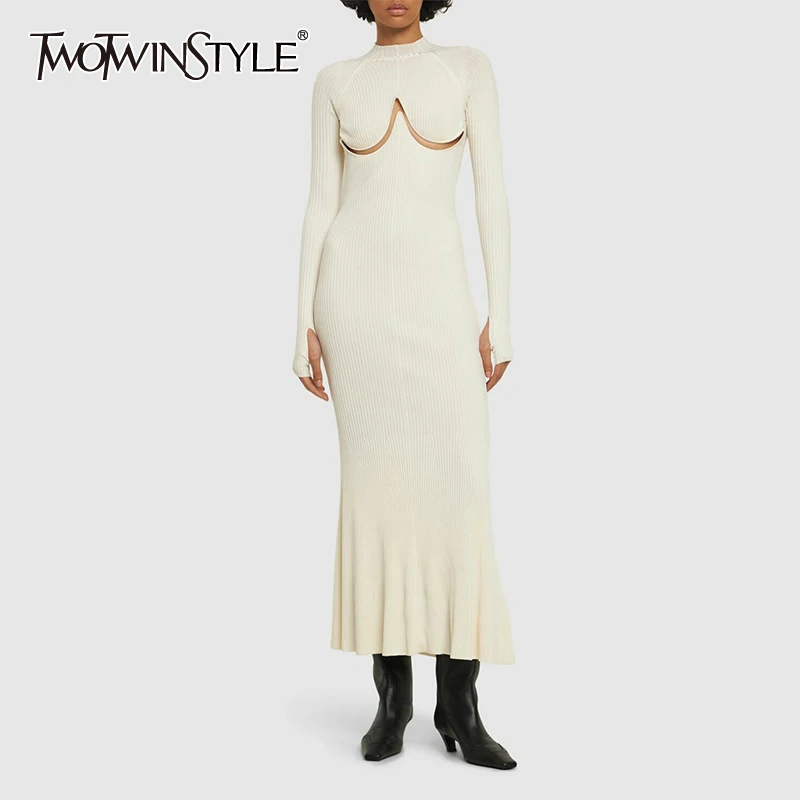 TWOTWINSTYLE évider robes à tricoter pour les femmes col rond manches longues taille haute minceur solide pli robe femme mode