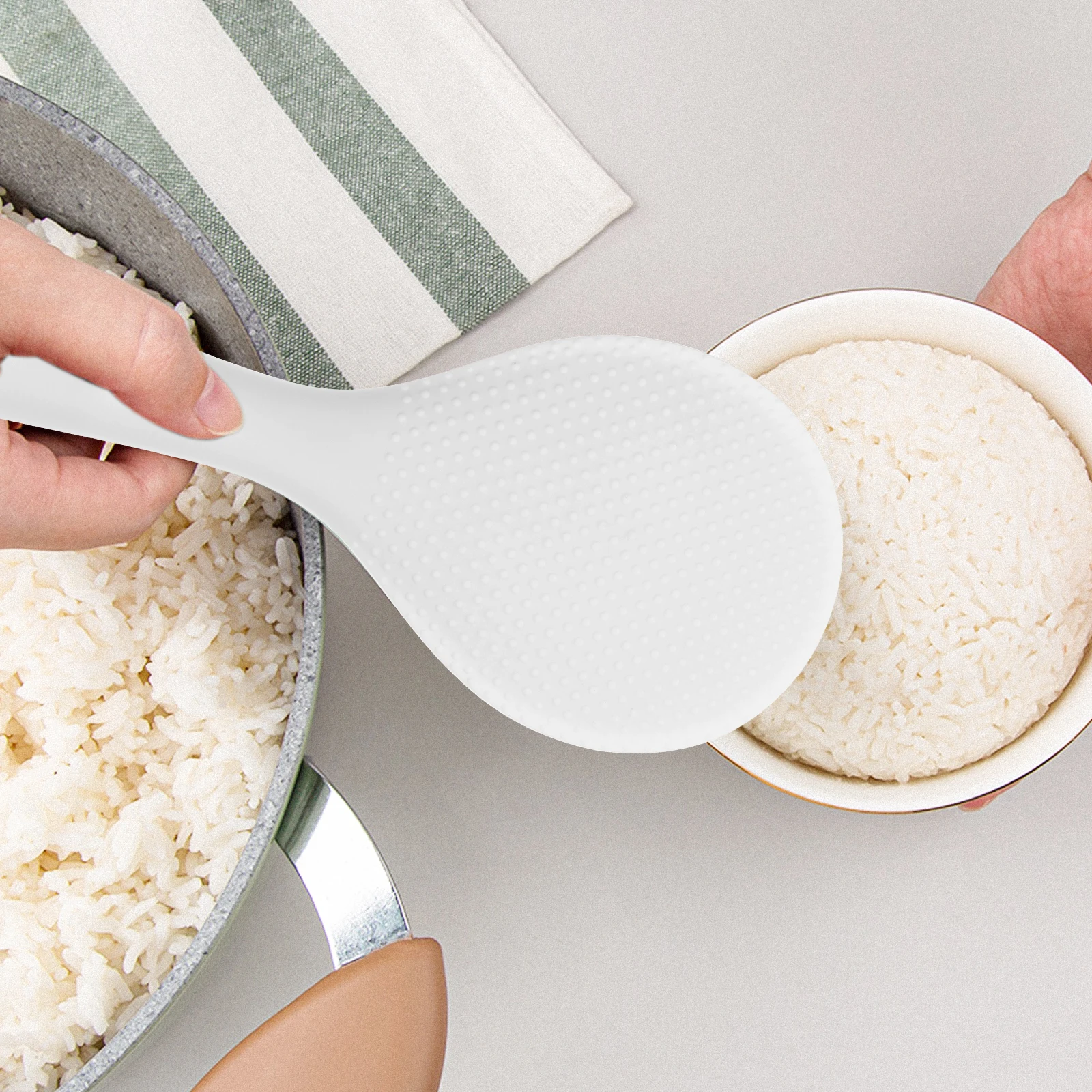 

Thickened Silicone Rice Spoon Non-Stick Cooking Meal Scoop Household Restaurant Ladle Vertical Stand Practical