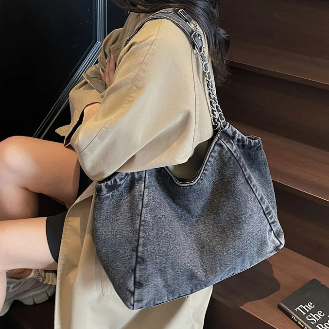 

2025 Washed Denim Vintage Tote, Spacious for Commute Casual Washed Denim Bag, Vintage Style Functional
