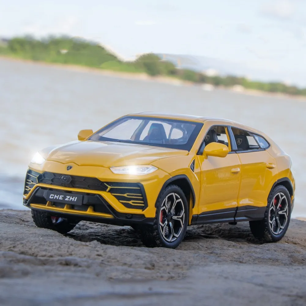 1:24 Lamborghini URUS SUV Alloy Sports Car Model Diecasts Metal Off-road Vehicles Car Model Sound and Light Kids Toys Gift A501