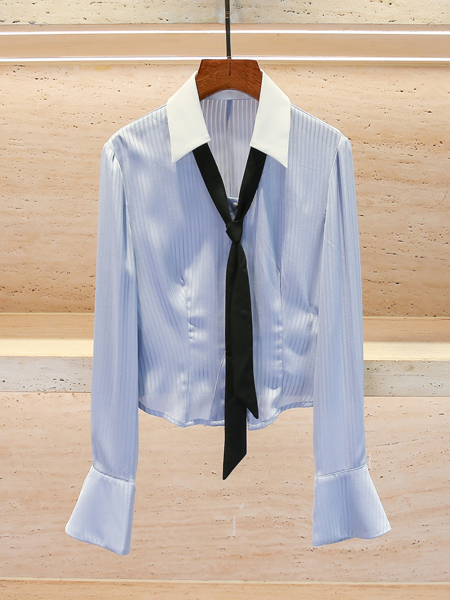 

High-End Women's irt 2025 Autumn Winter Small Design Sense Tie Stripe Iron Diamond Top Commute Sle ort Length Buttoned